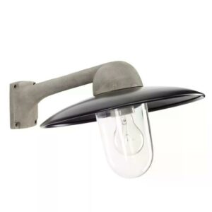 Fabrique buitenwandlamp met ruwe aluminium steun en zwarte kap