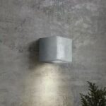 Vierkante verzinkte Levi wandlamp met neerwaartse lichtbundel