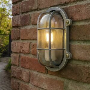 Ruw aluminium Nautic III scheepslamp met beschermraster