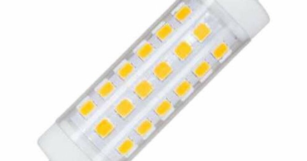 Detail van een warmwitte R7s-ledlamp uit het eigen assortiment, met zichtbare ledchips