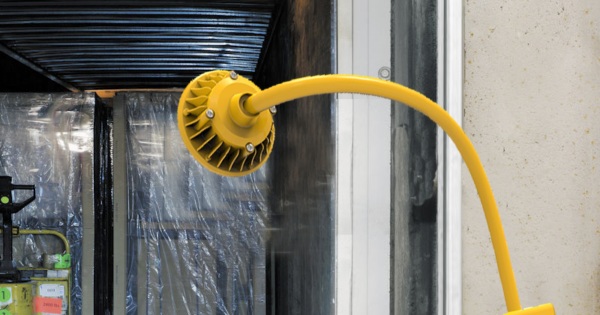 Een docklight bij een laadopening